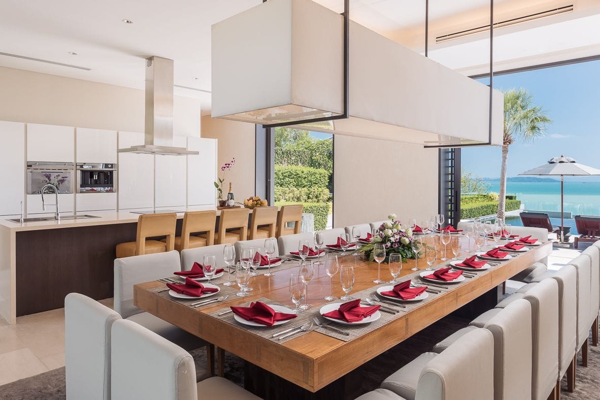 Luxury-Villa-Sawarin-in-Phuket-A-Timeless-Oceanfront-Masterpiece-003