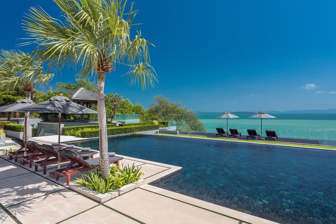 Luxury-Villa-Sawarin-in-Phuket-A-Timeless-Oceanfront-Masterpiece-006