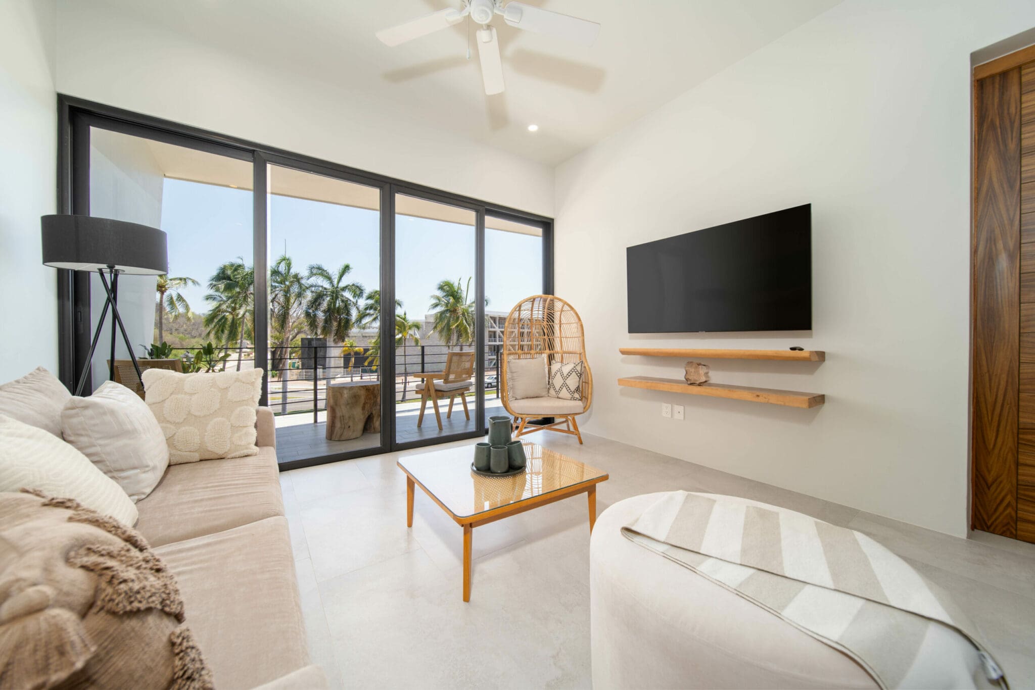 Meridian-Showroom-BED-3-1010-1-scaled-1