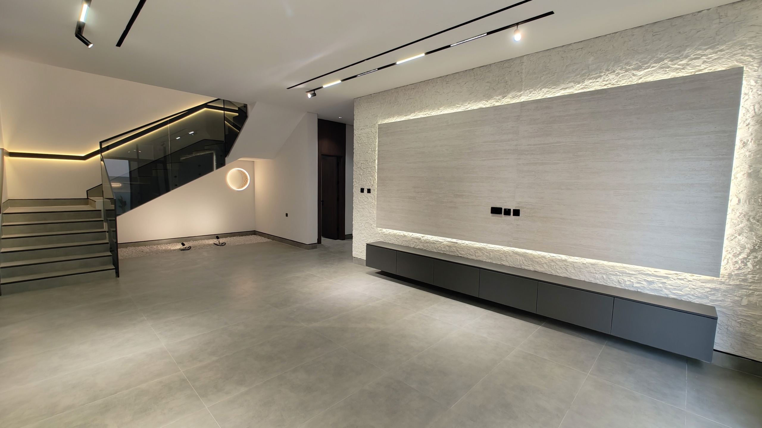 NgWXCep6GmXr02YPgIgHwqY8W3w-2-scaled