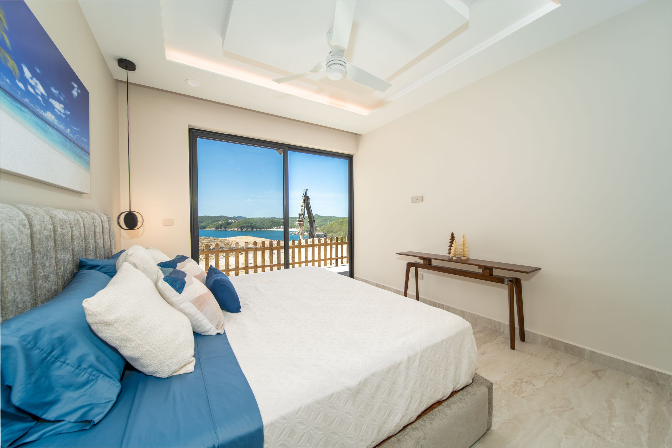 Paradise-Cove-Show-Suite-WEB-13-scaled-1