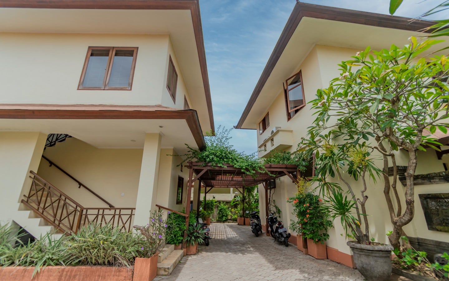 VTB Annex, car shelter and main VTB buidling – entrance on Gang Nusantara