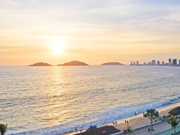 Praia Location Condo Listing 13 1 scaled 1