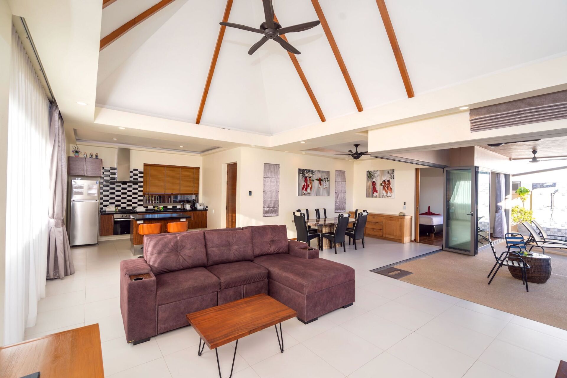 Sequoia-03-Living-04