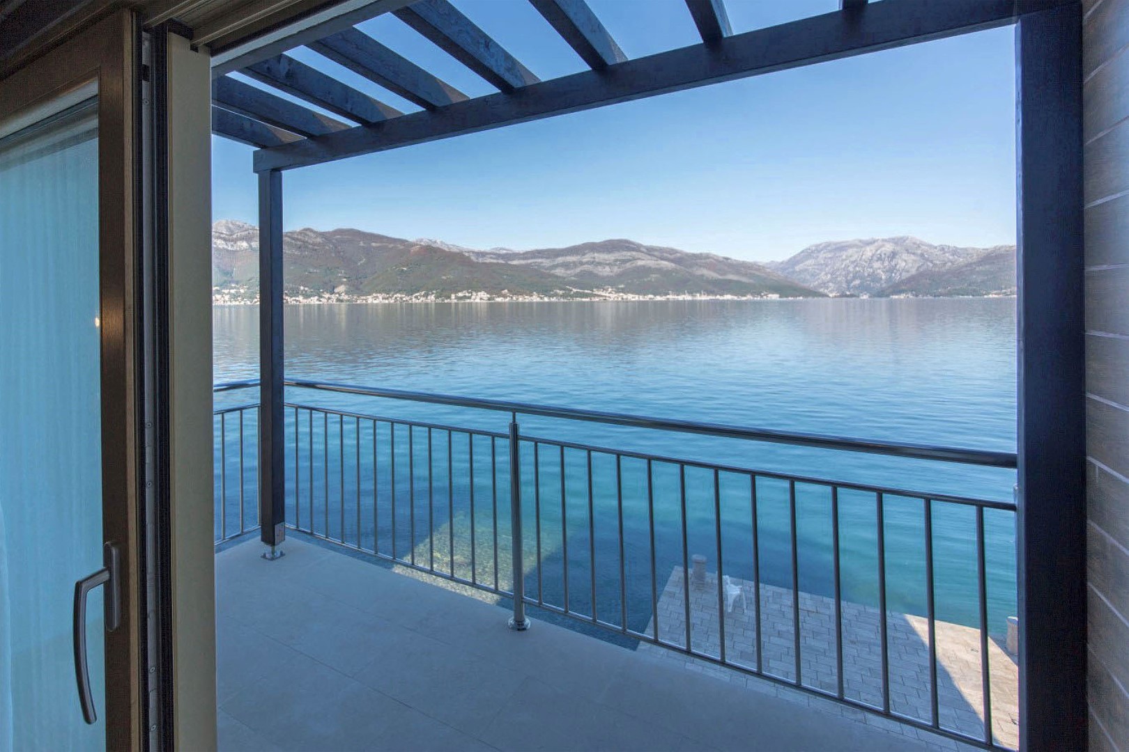 Vila-for-sale-in-Tivat-MOntenegro-5