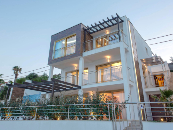 Vila for sale in Tivat MOntenegro