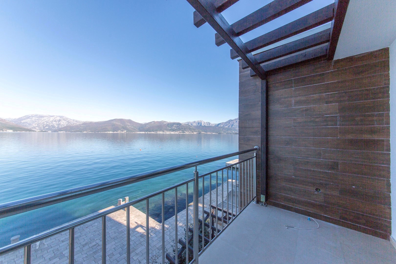 Vila-for-sale-in-Tivat-MOntenegro-6