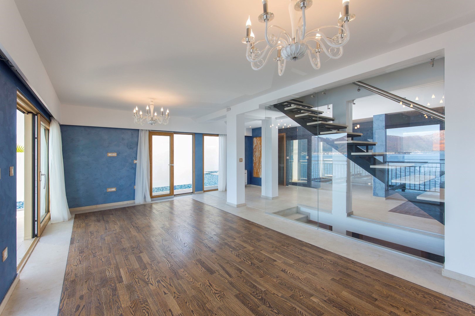 Vila-for-sale-in-Tivat-MOntenegro-7