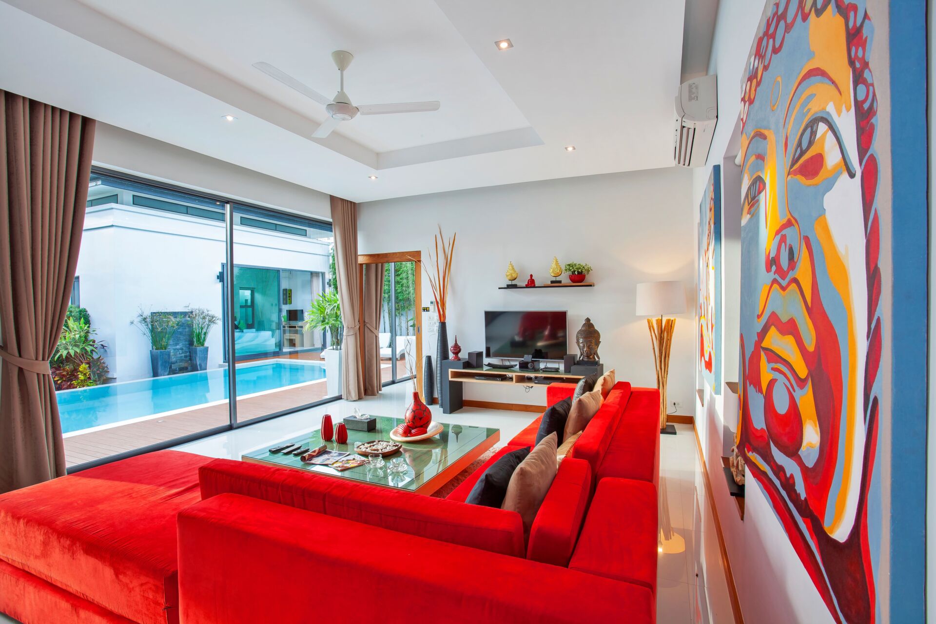 Villa-Atoosa-3-Livingroom-02