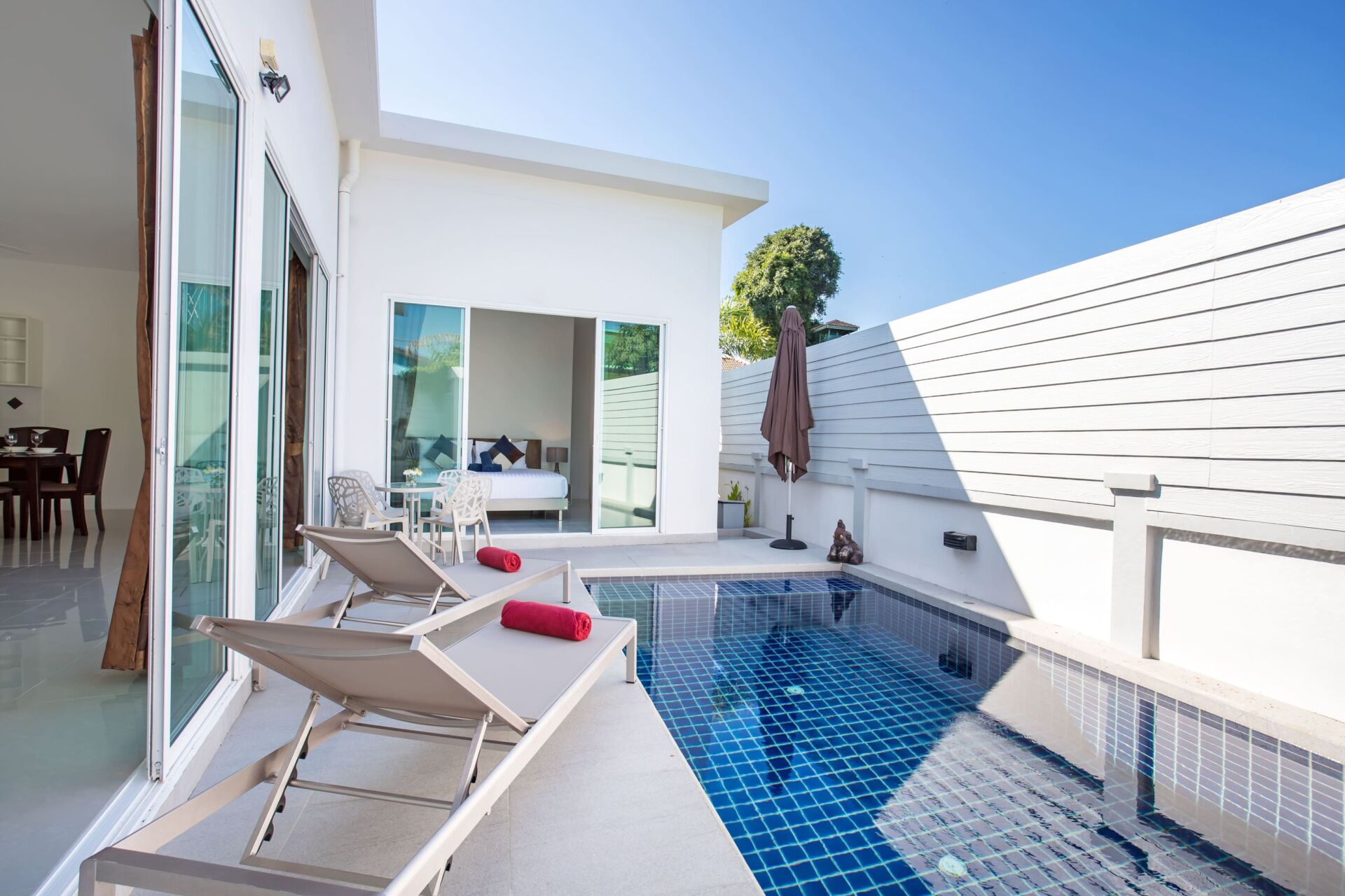 Villa-Greens-11-1-Pool-02