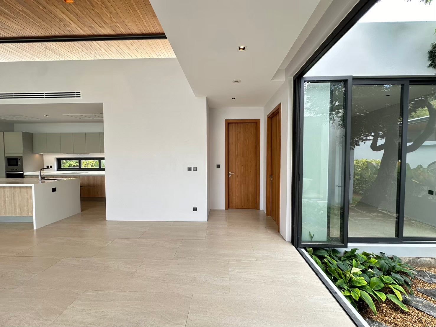 WhatsApp-Image-2025-04-28-at-12.31.40-2