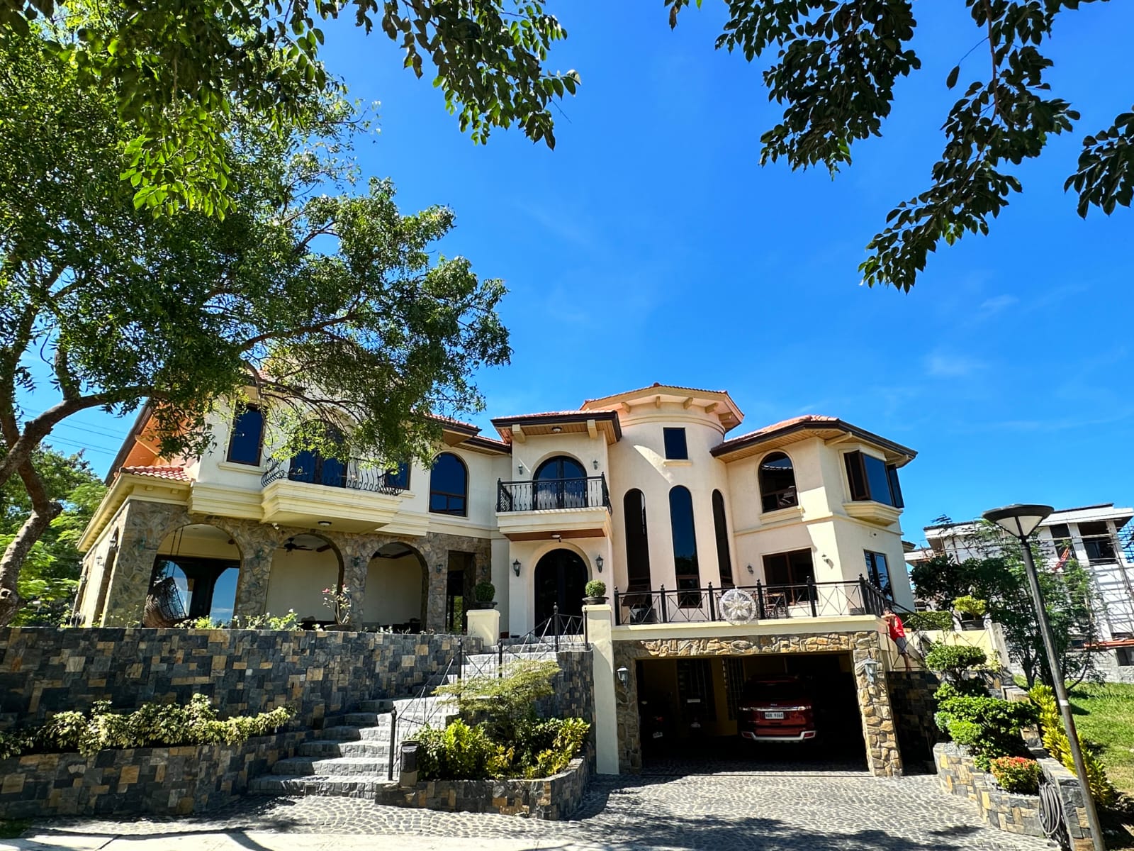 WhatsApp-Image-2025-08-21-at-12.04.06_b0442d3a-1