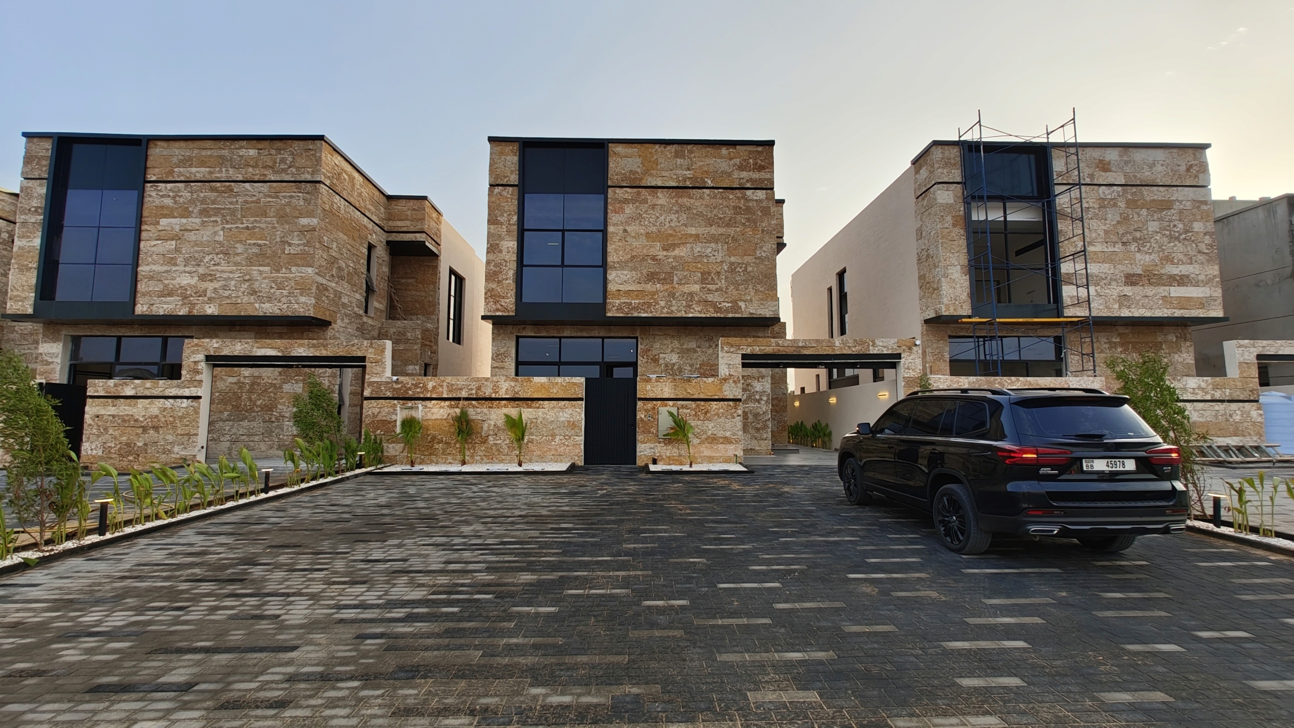 XfHzFjwzG30ZuxMeQ4ncgs-2-scaled