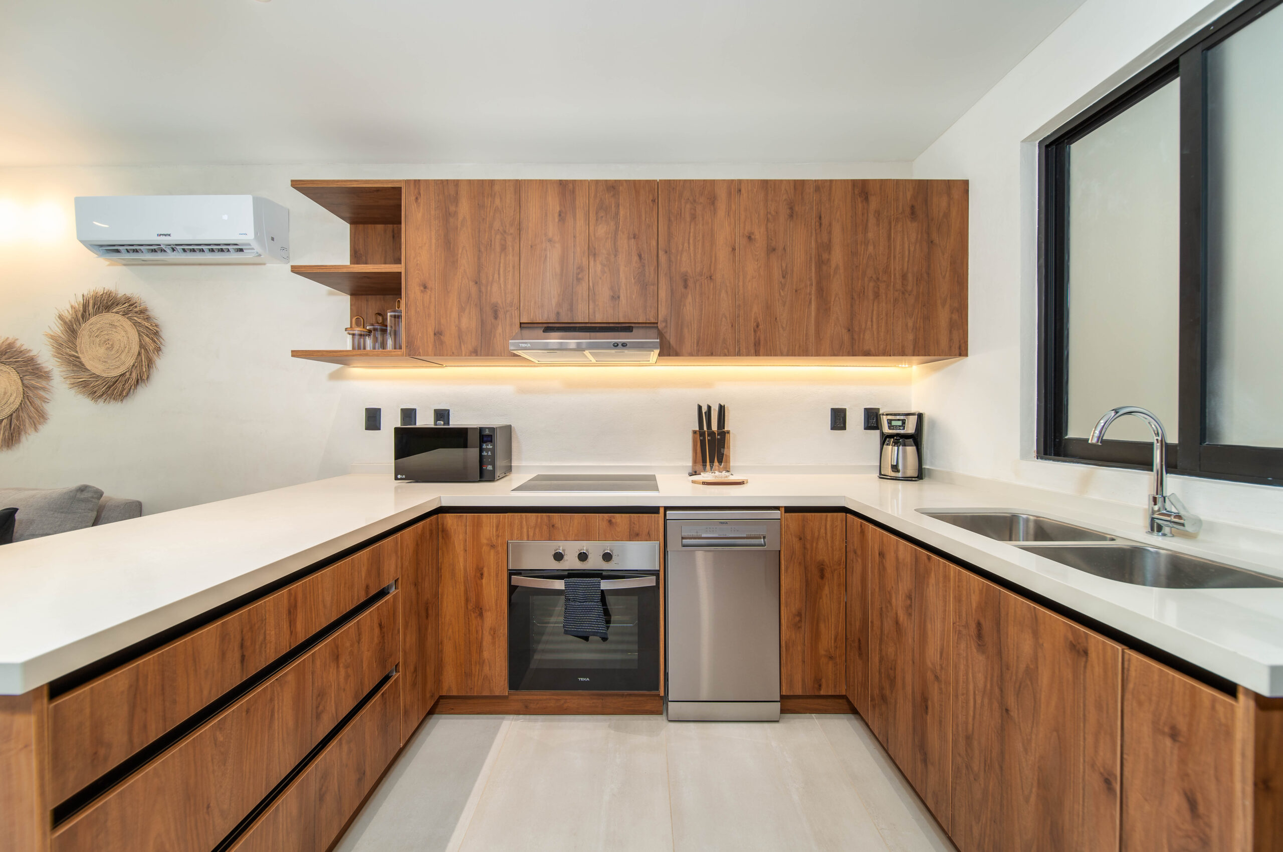 Ziba-Condo-WEB-1000-scaled-1