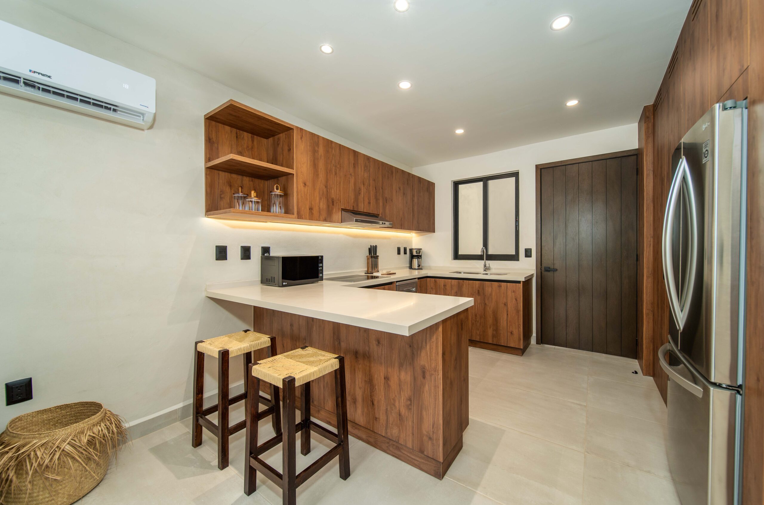 Ziba-Condo-WEB-1003-scaled-1