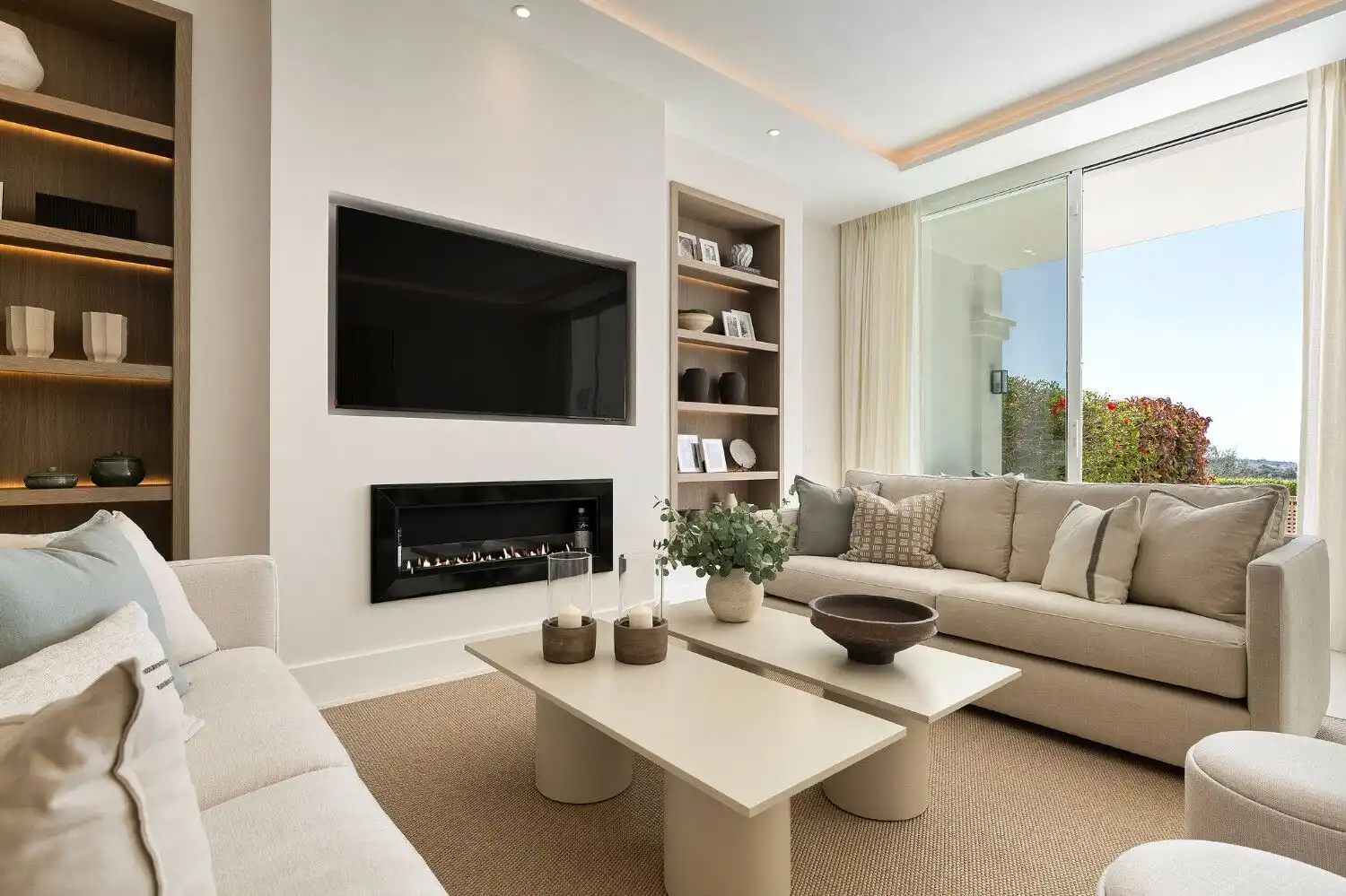Bright and spacious living room in a fully renovated La Quinta townhouse, featuring contemporary fur.