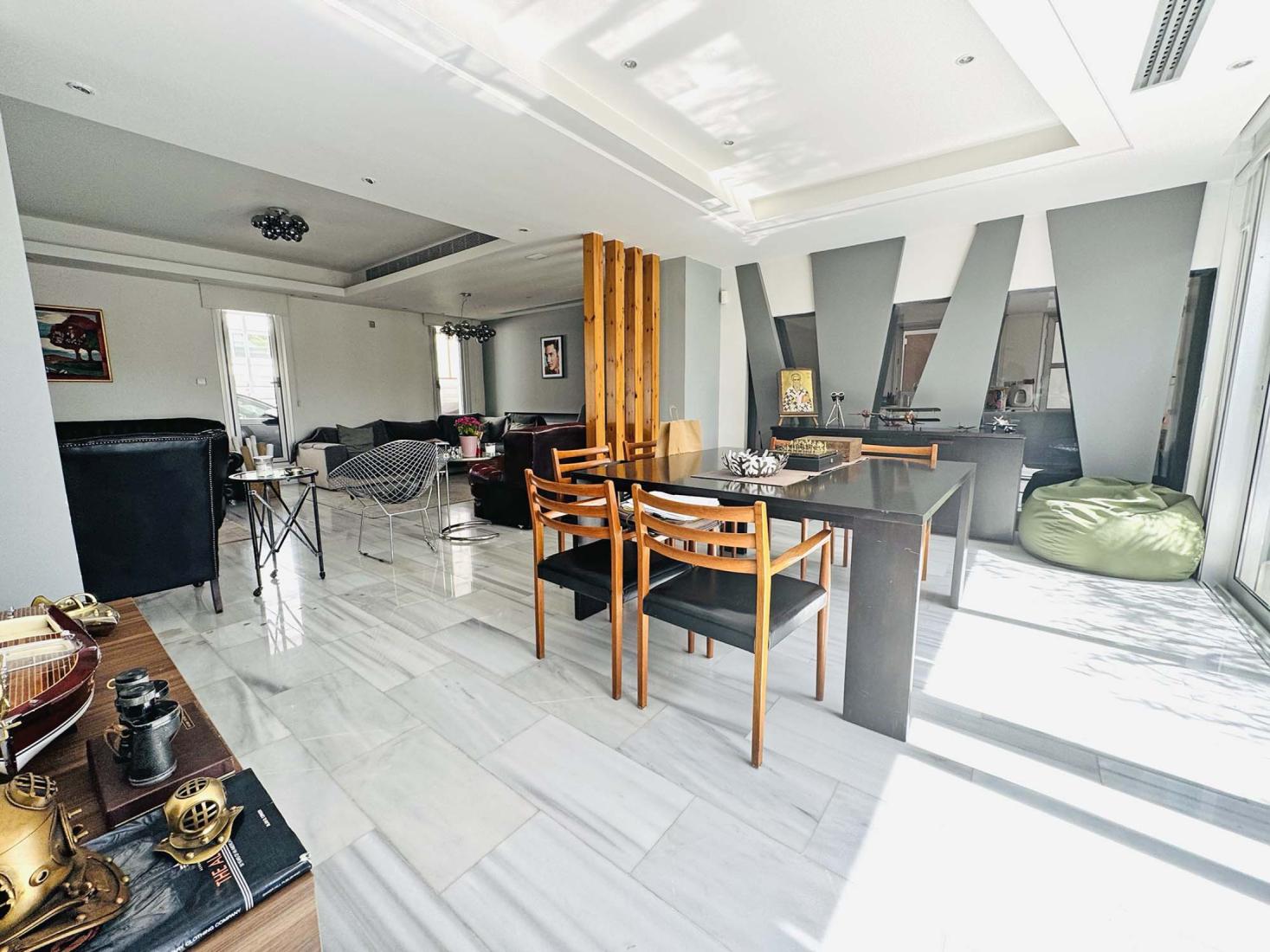 af5c9f7e-40f1-4698-9d1c-58995e287a1d-copy-large