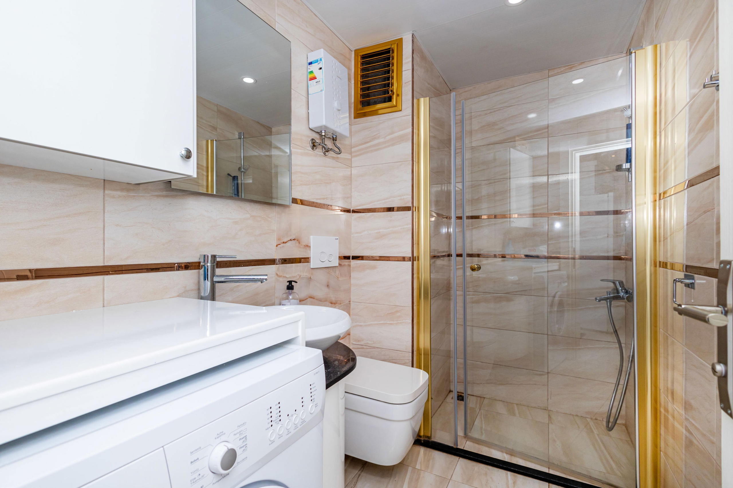 alanya-carsi-exterior-10-4-scaled