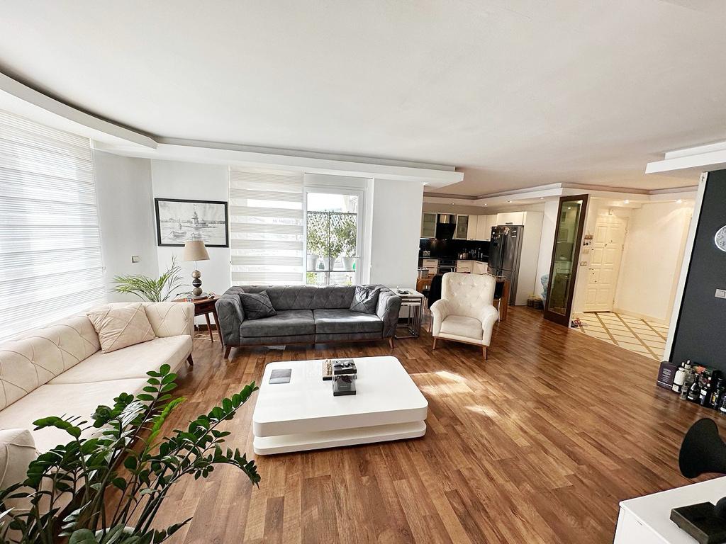 alanyya-carsi-interior-10