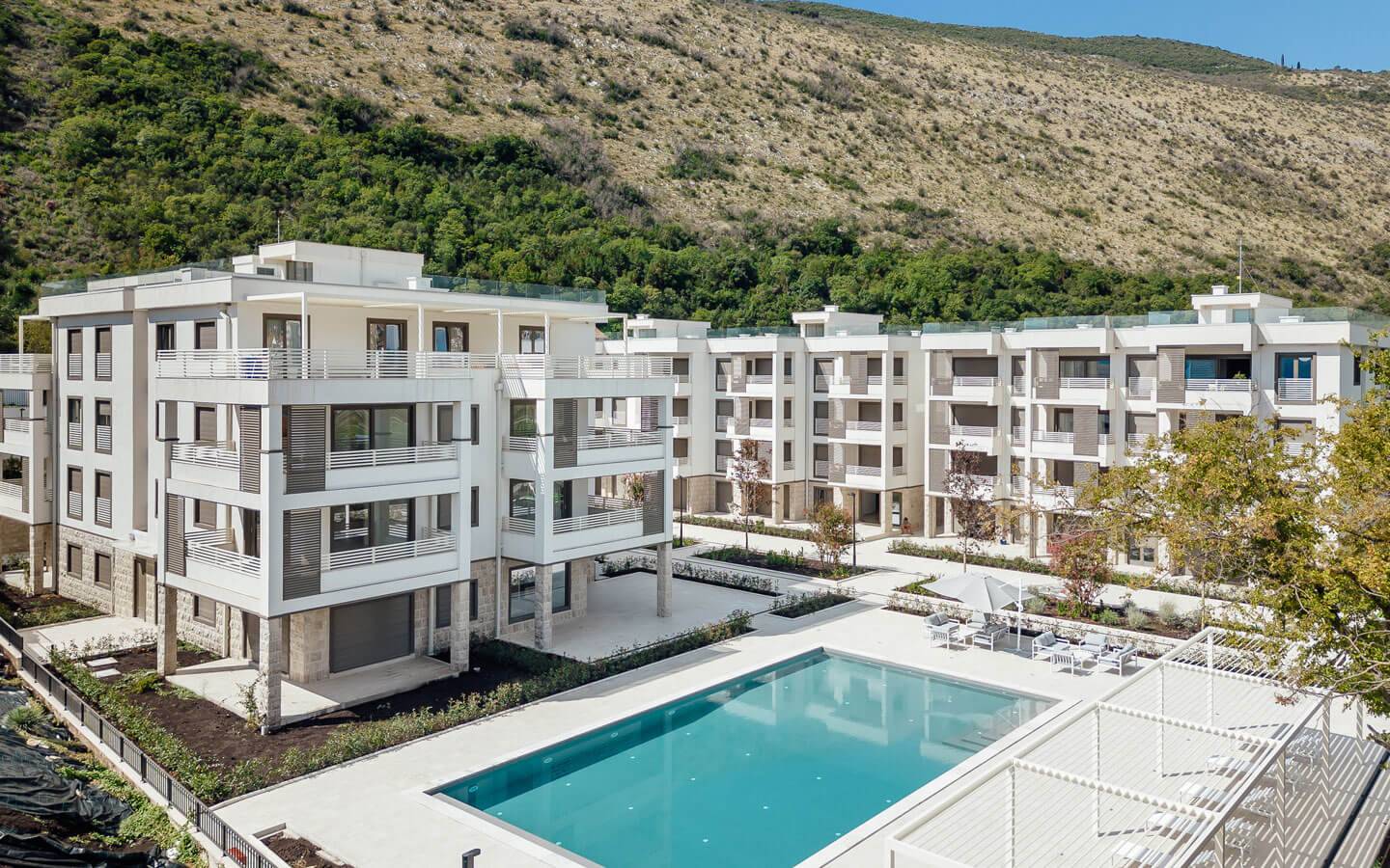 apartments-for-sale-in-igalo-herceg-novi-montenegro-river-side-62-astra-real-estate-1