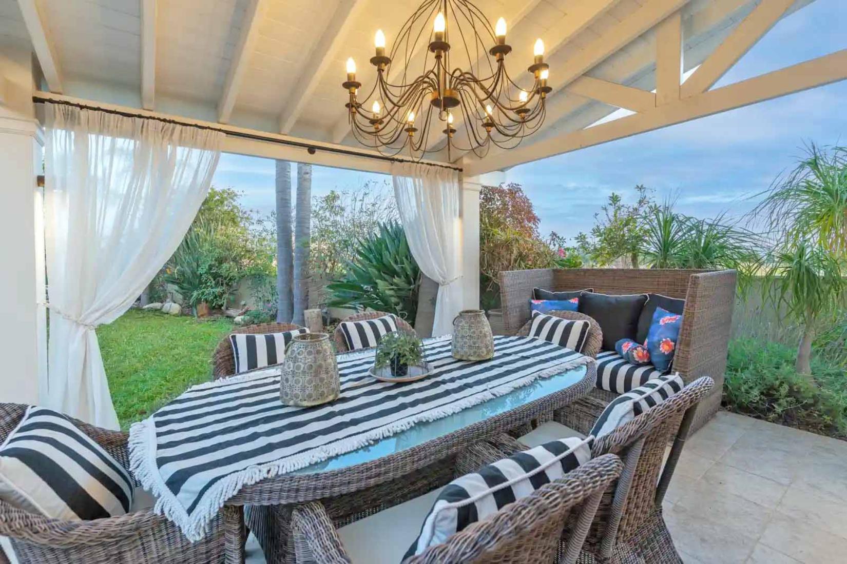 bd1877c877508ce075dd339bdeaf4845-copy-large