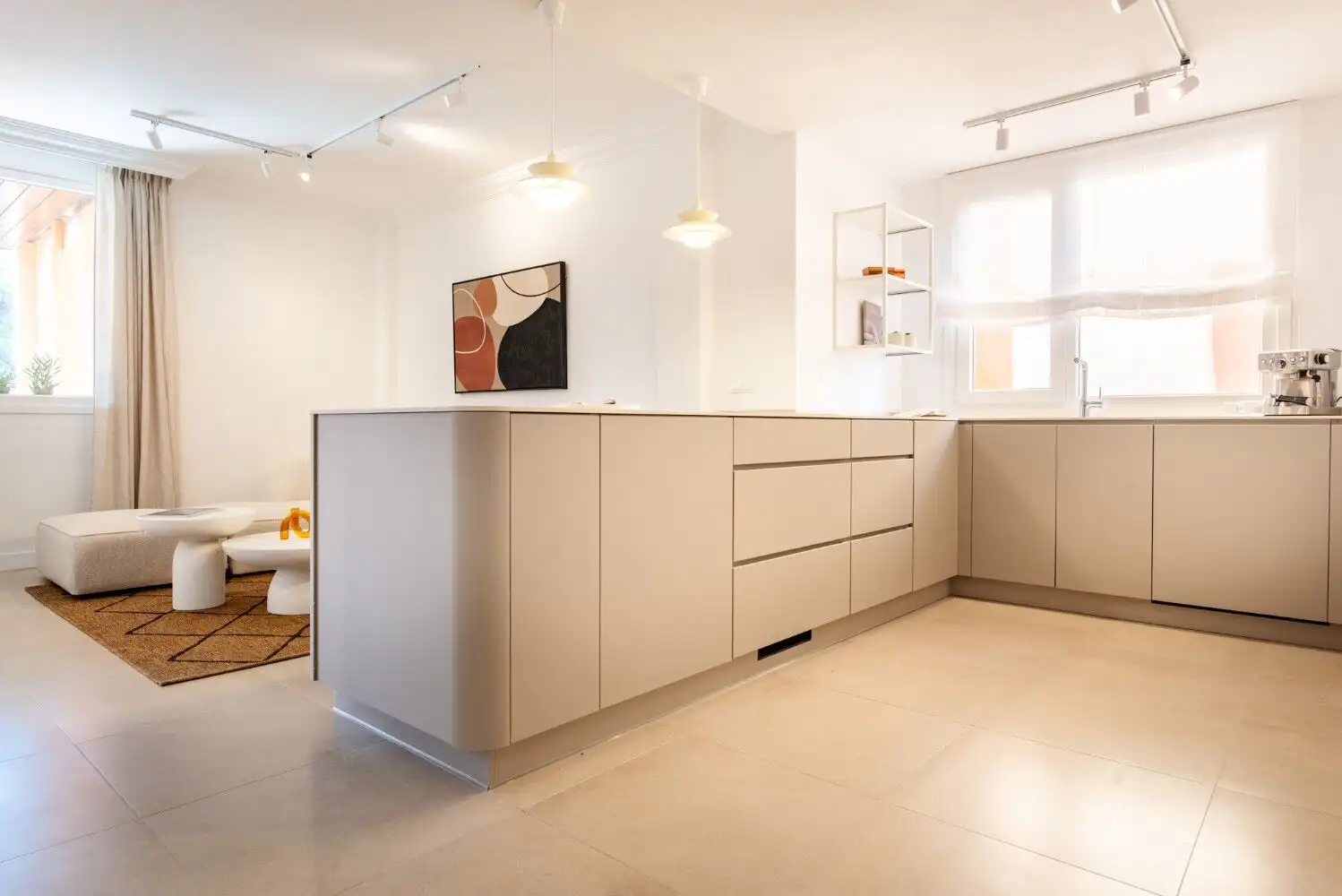 Bright, modern 2-bedroom apartment in Estepona with stylish kitchen and spacious living area.