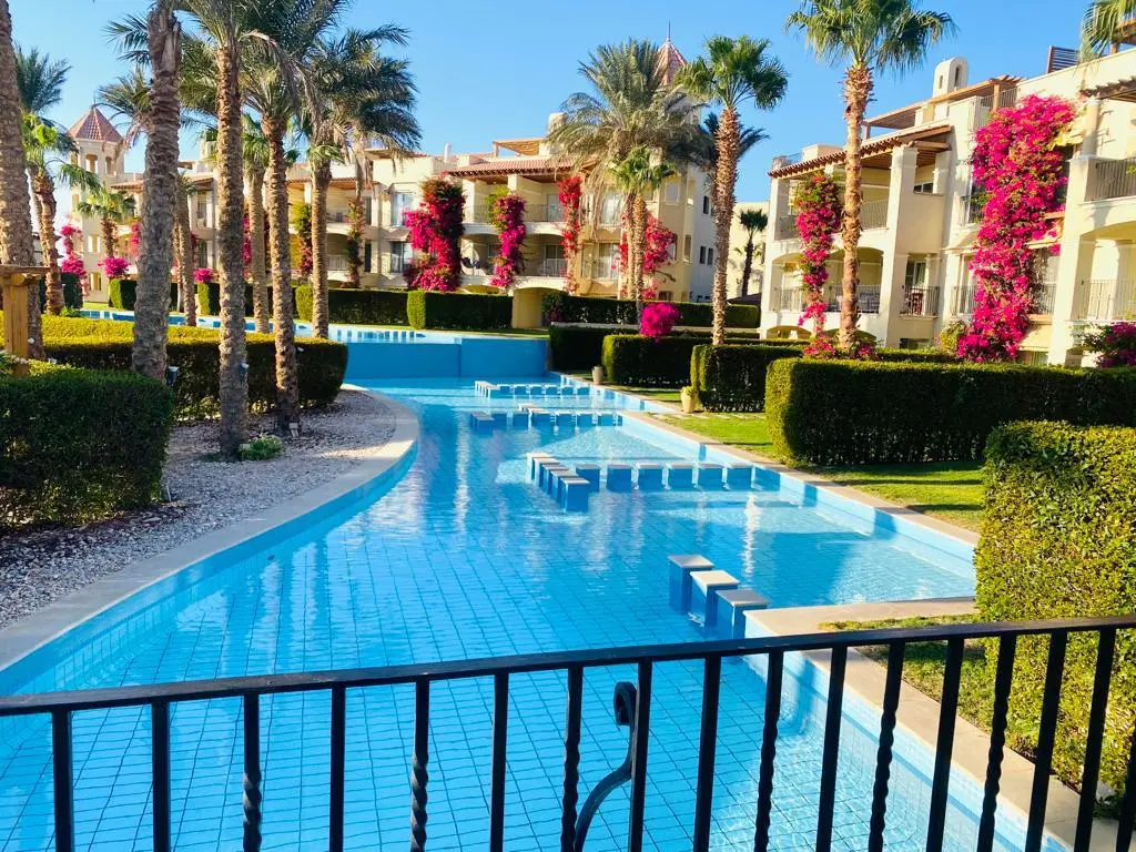 c06ee2f6-188e-46e9-9709-a1aa169971e3-1