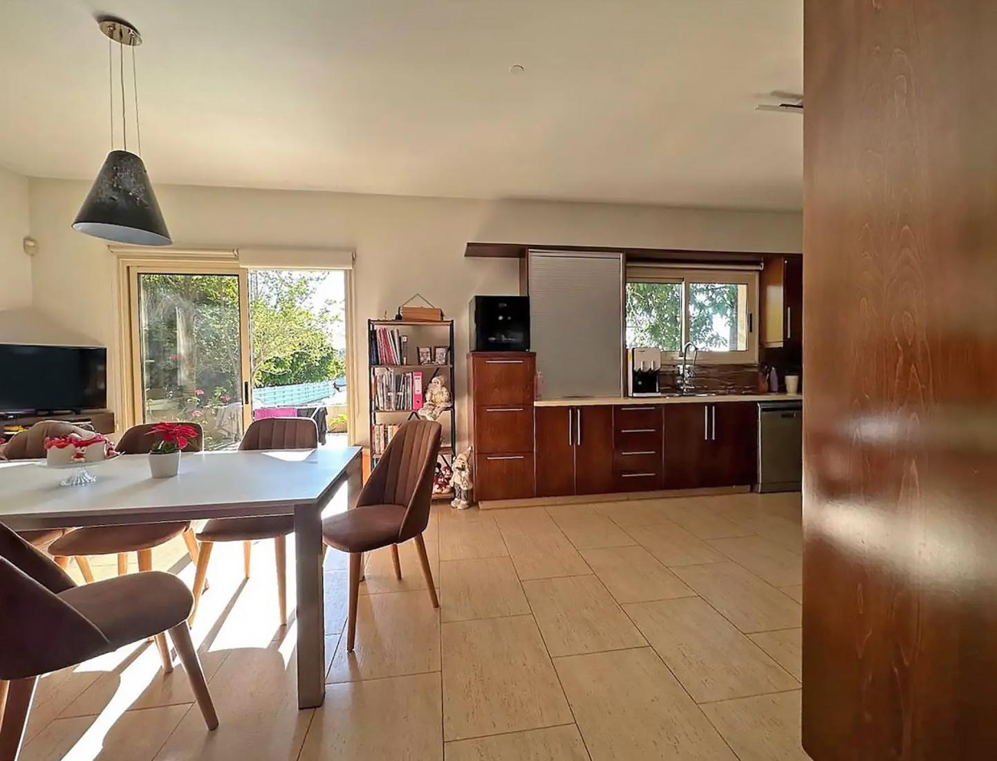 c8258ca69a28efd4ba5e4274fedff78f-copy-large