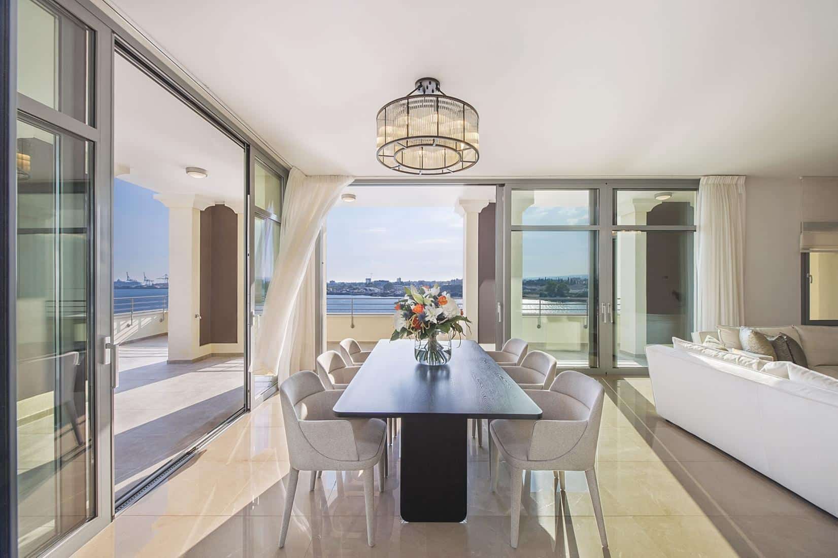 castle-residences-a41-12-copy-large