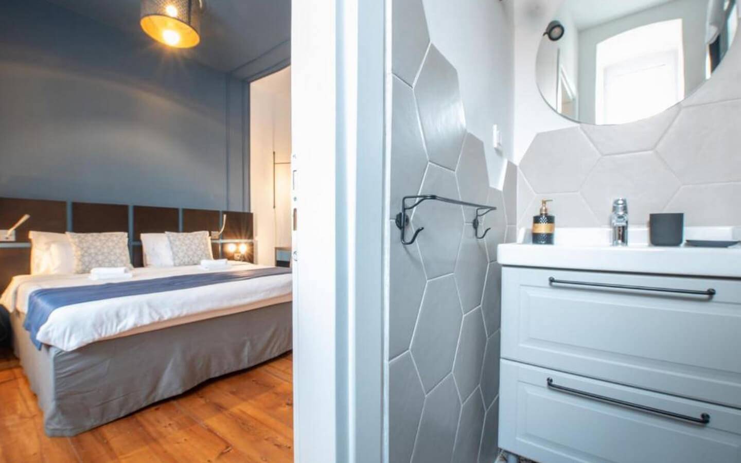 commercial-placemini-hotel-for-sale-in-the-heart-of-the-old-town-of-kotor-5