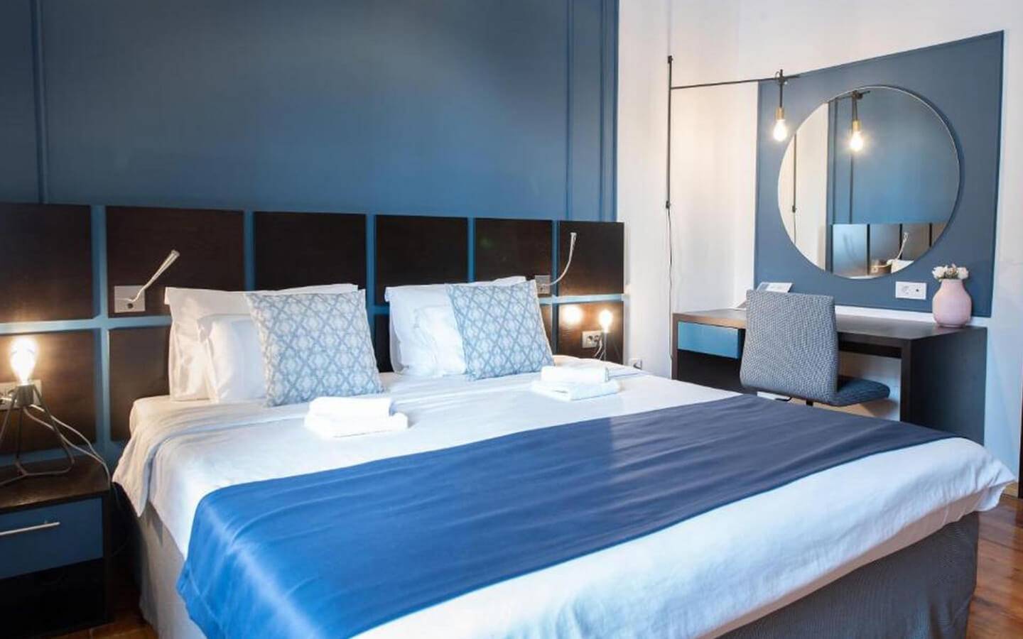 commercial-placemini-hotel-for-sale-in-the-heart-of-the-old-town-of-kotor-6