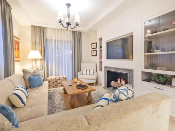 d6db43a2bf5a68eb56f93c4b630b1a73 copy large