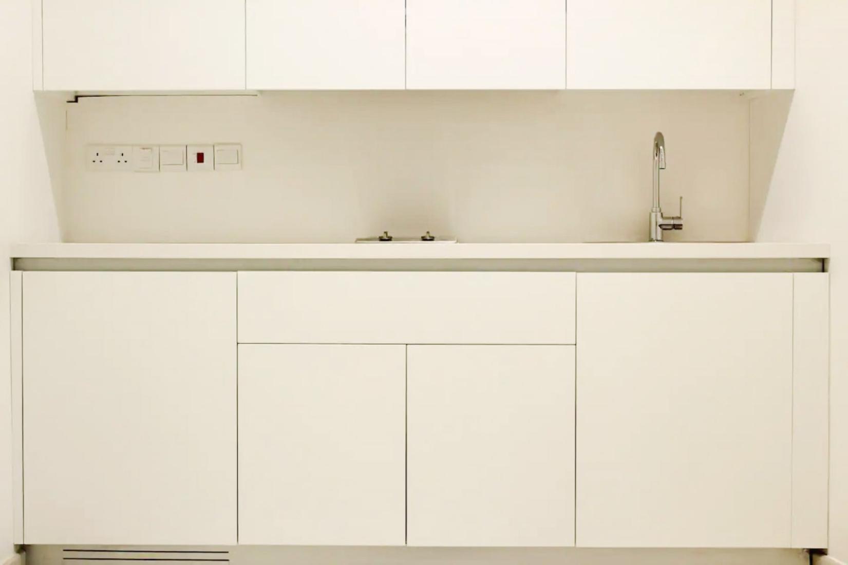 e4ded96b-f16f-4fd0-9f33-10da709da677-large-copy-large