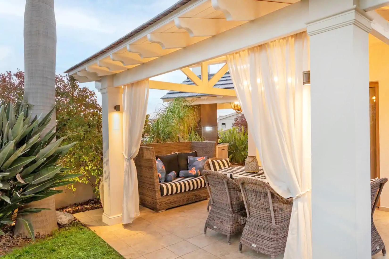 ea500a3cf3d7bcd0599a703da3ae761b-copy-large