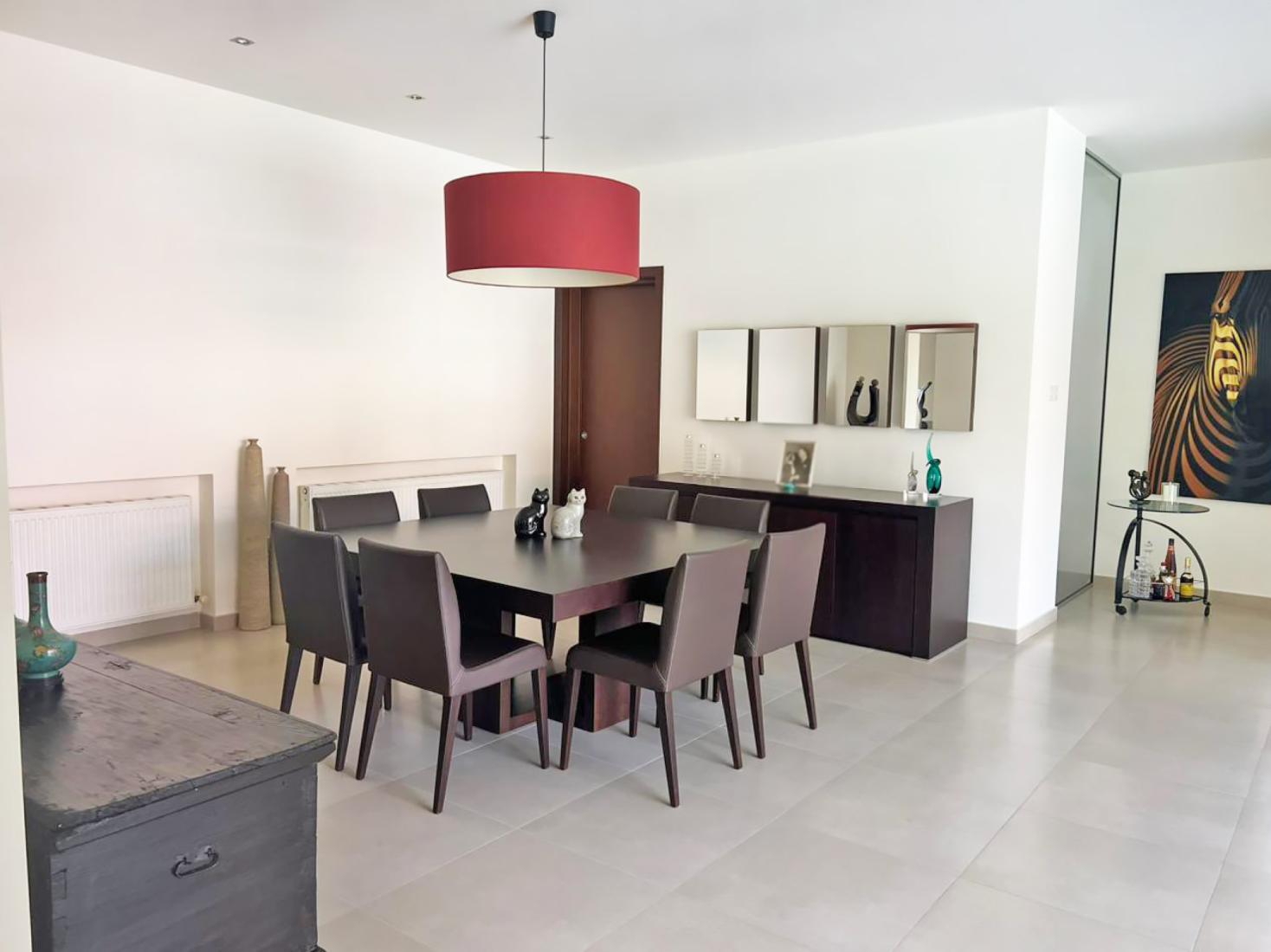 f1317a64-12aa-4108-a8d9-ba217752abe6-copy-large