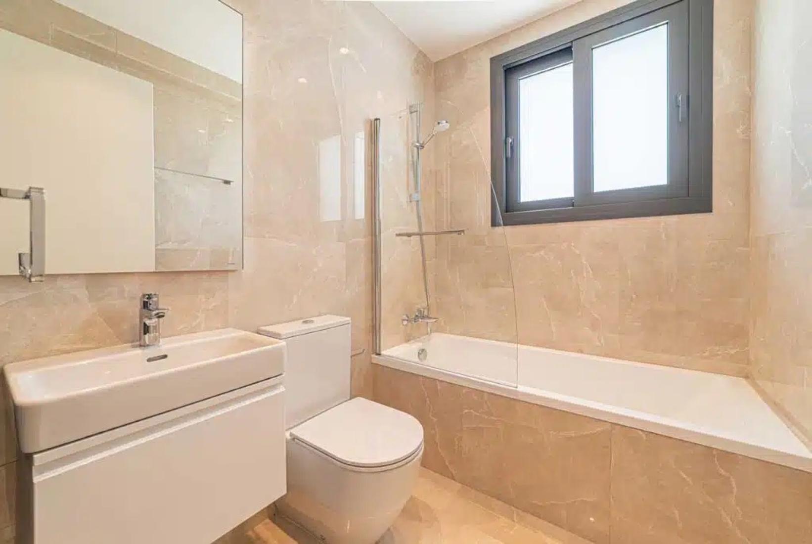 gallery-media-1694-1-large-large-2