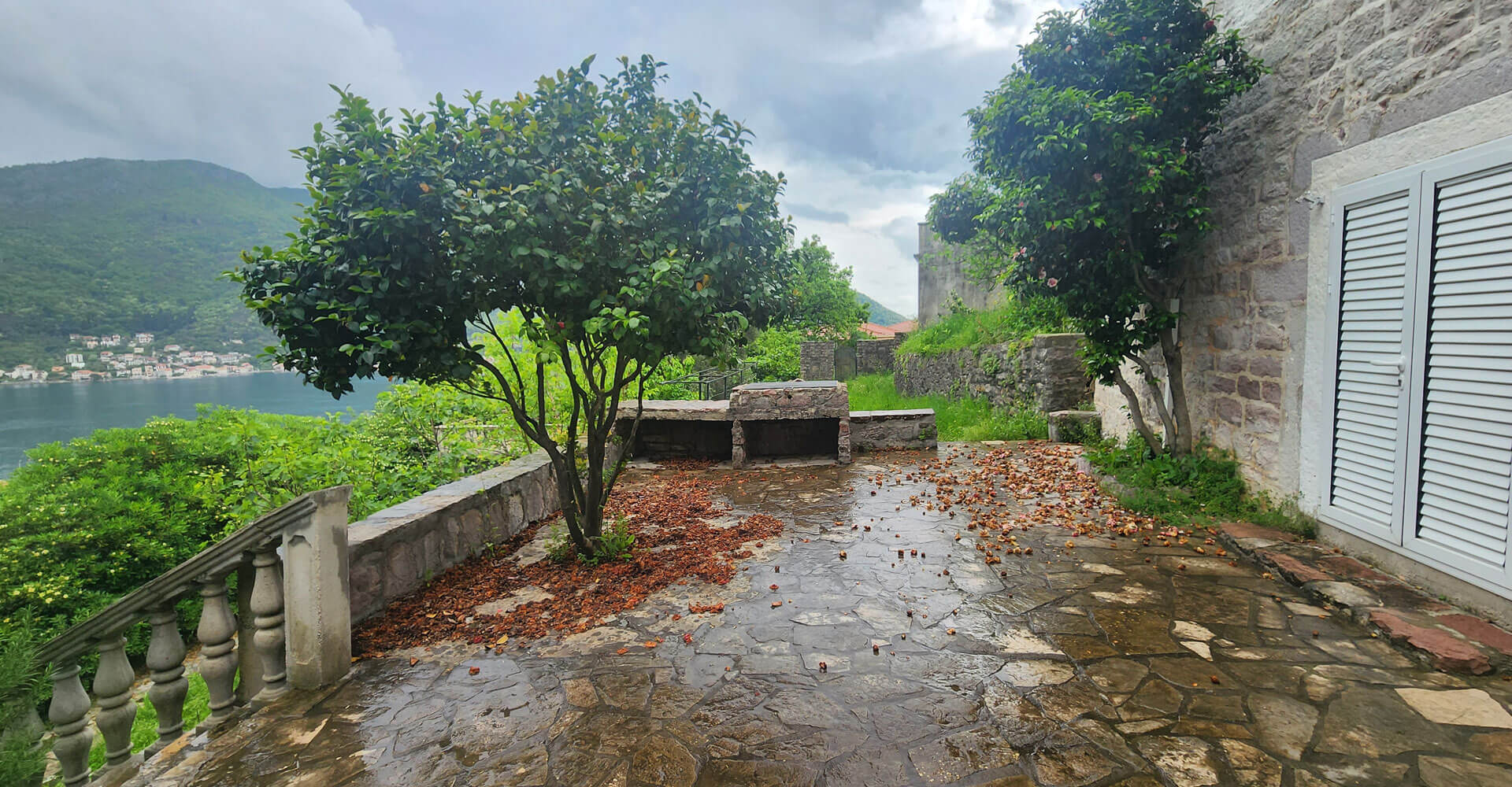 house-for-sale-in-herceg-novi-kamenari-1-astra-real-estate-agency