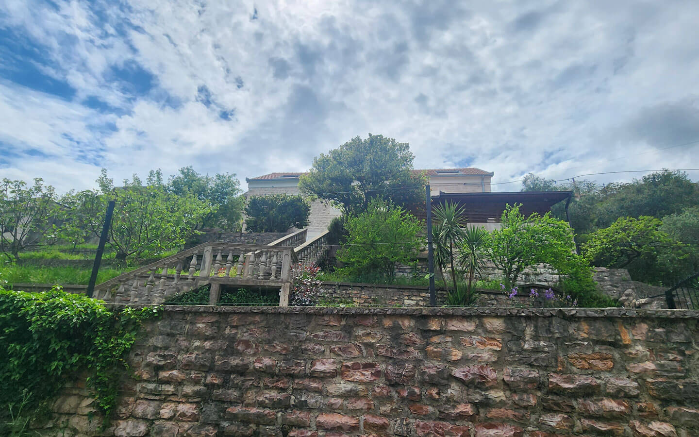 house-for-sale-in-herceg-novi-kamenari-54-astra-real-estate-agency