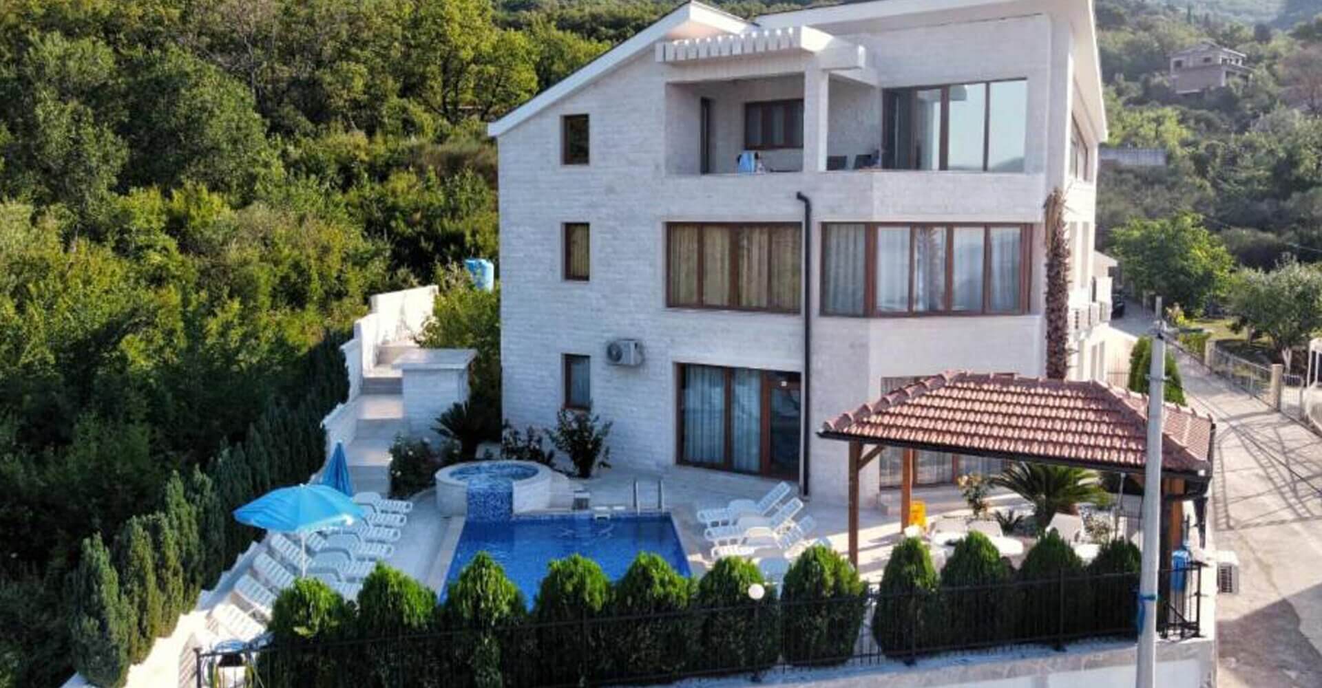 house-for-sale-in-herceg-novi-montenegro-astra-real-estate