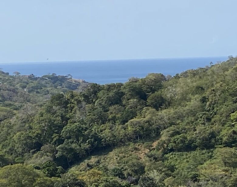 Beautiful land plot with ocean views in San Juan Del Sur, ideal for development or investment.