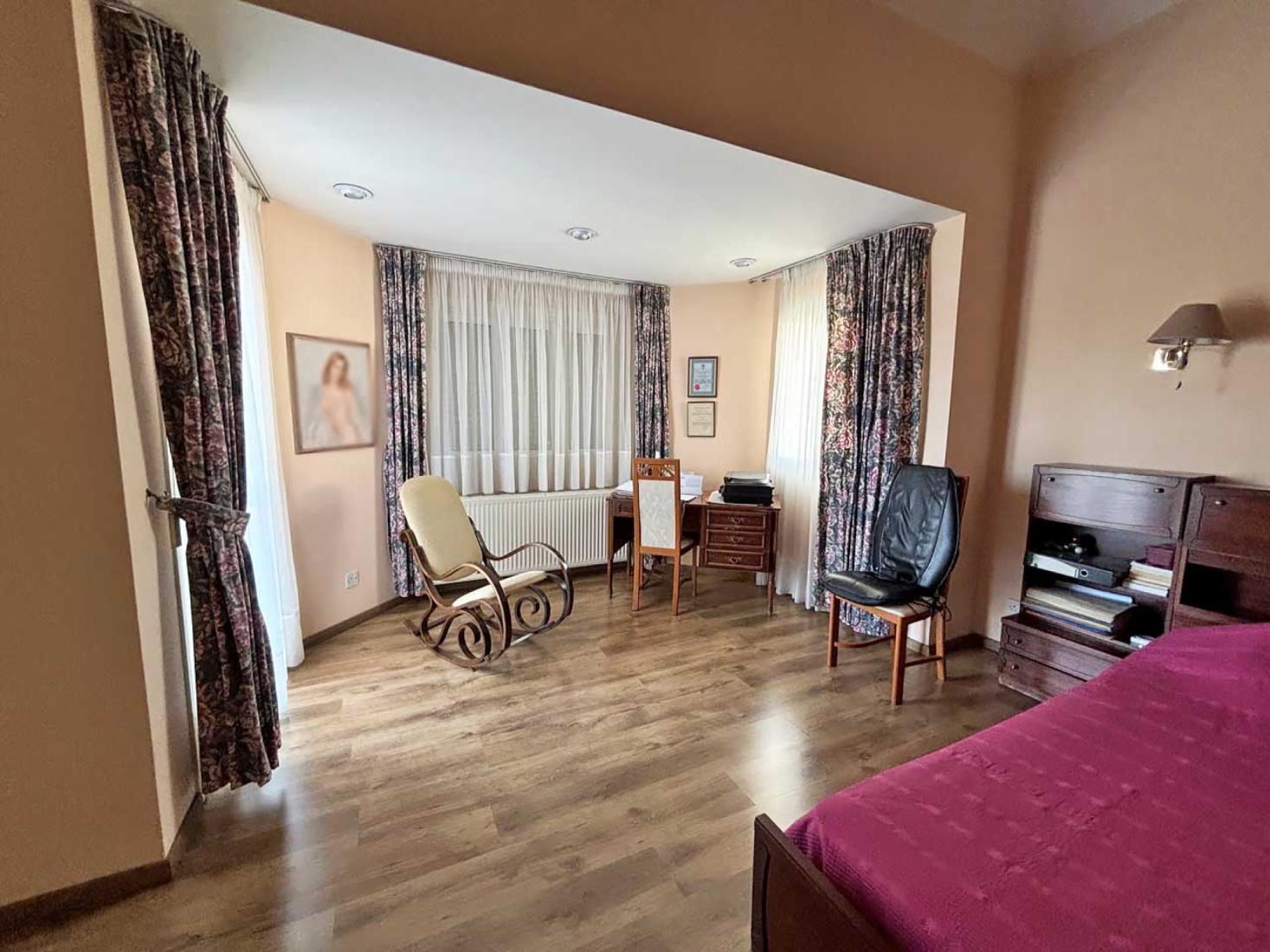 img-2679-large-copy-large