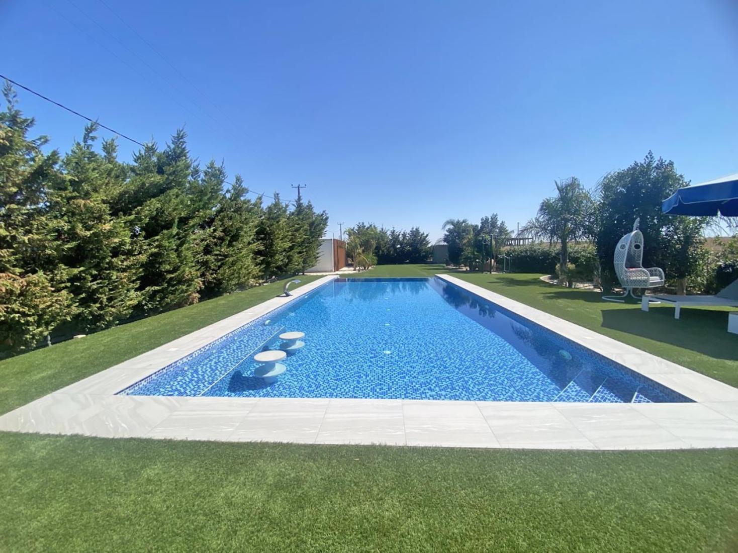 img-6400-large-copy-large