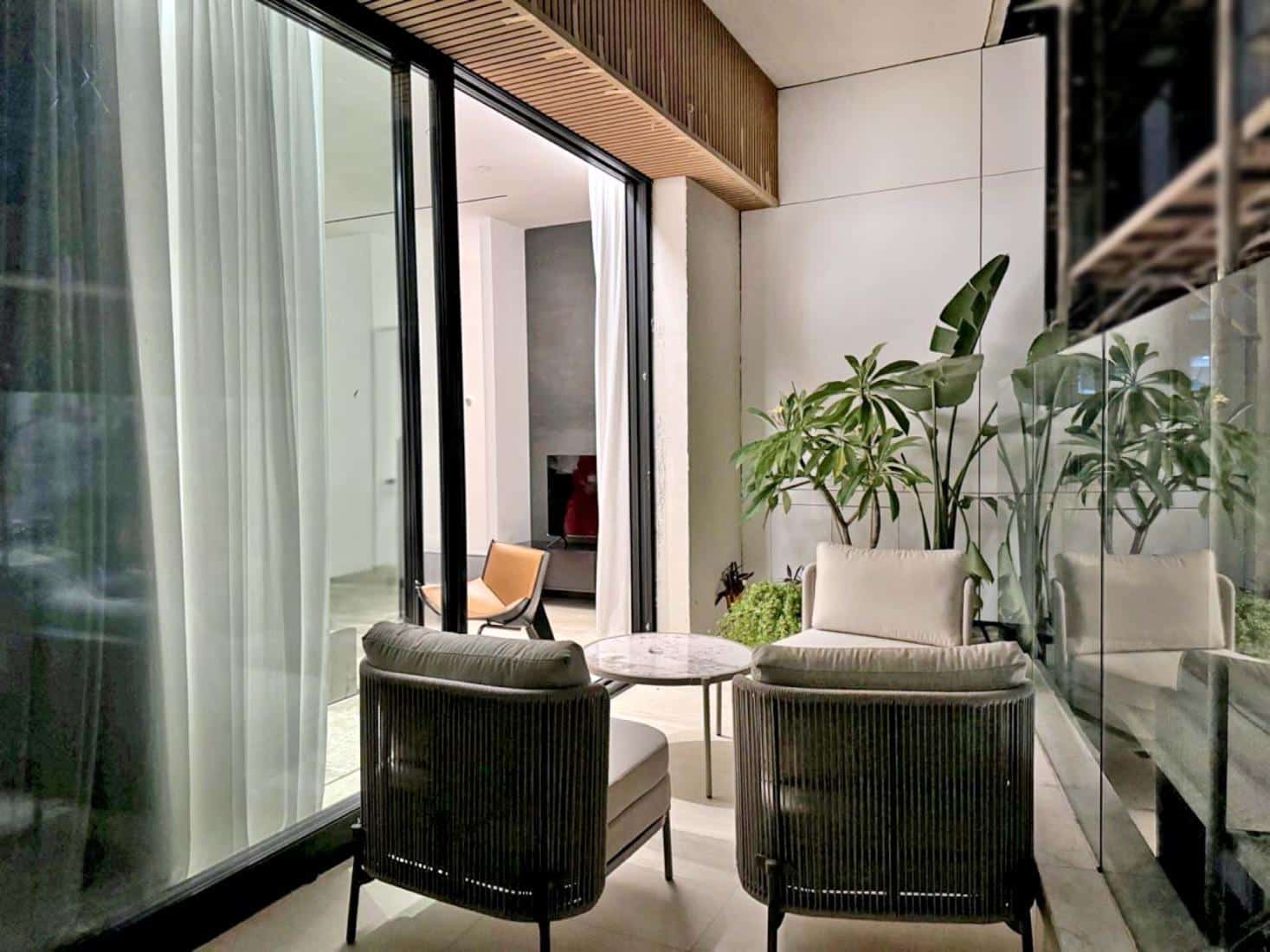 img-7676-large-copy-large-2