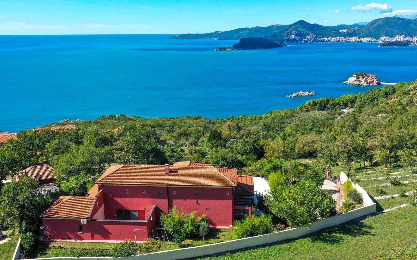 meditteranean-villa-in-blizikuce-in-budva-municipality-2