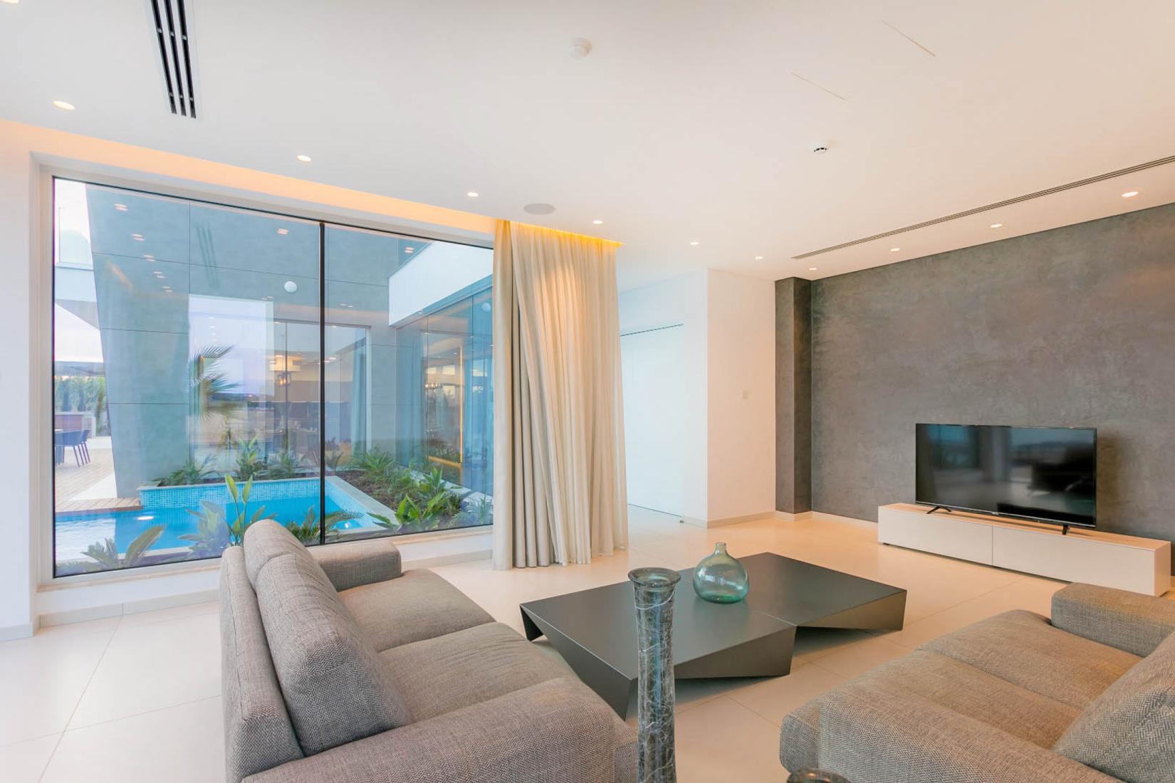 nesov-interior-11-copy-large