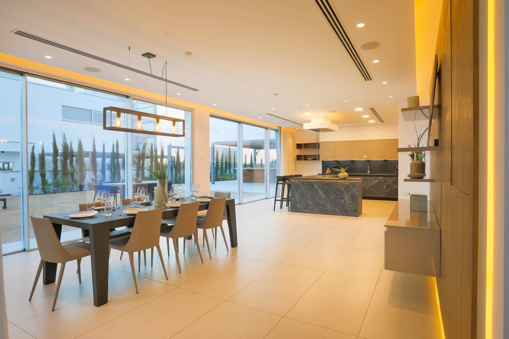 nesov-interior-13-copy-large