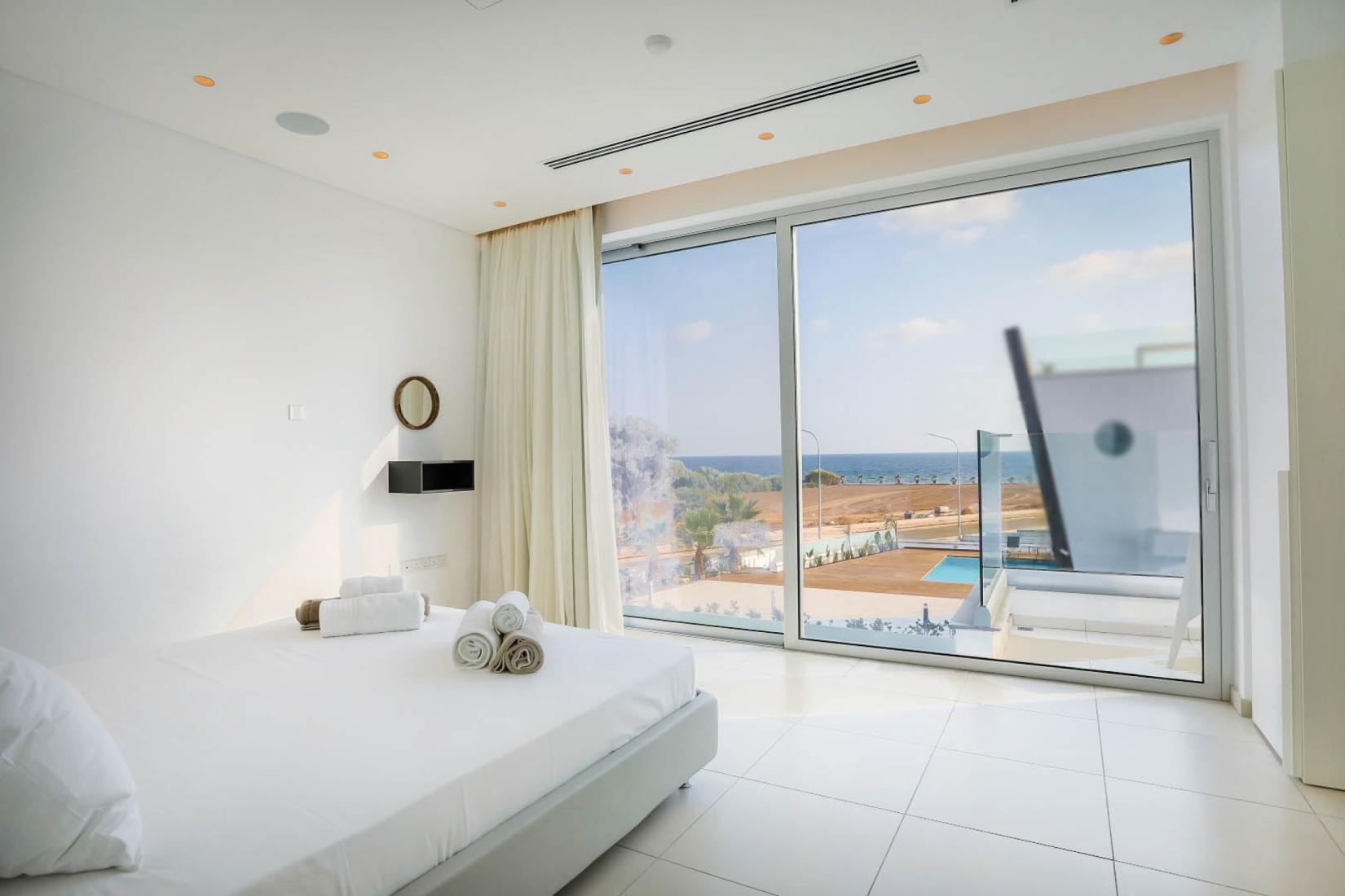 nesov-interior-8-copy-large