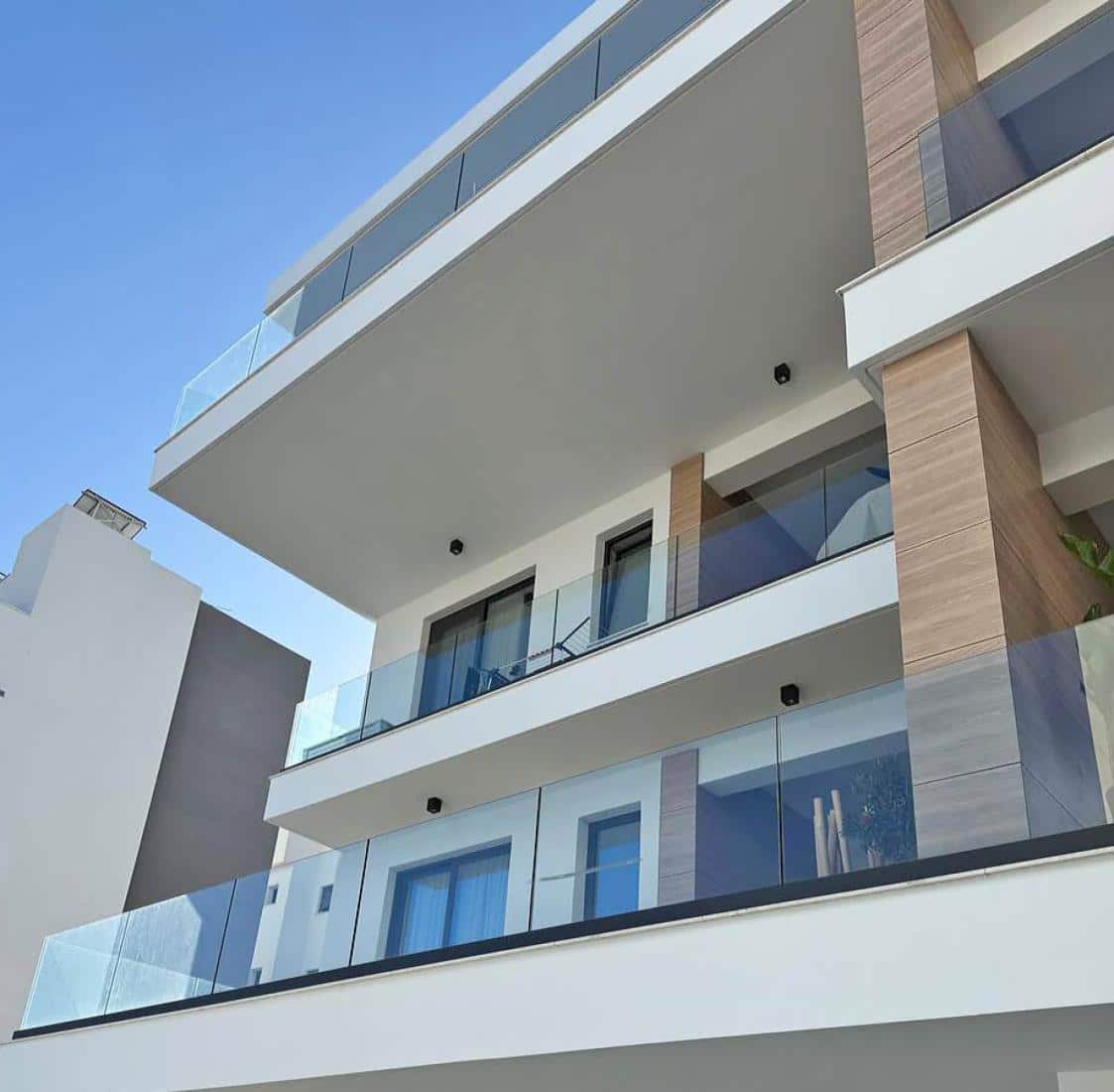 photo-2025-04-04-131433-copy-large