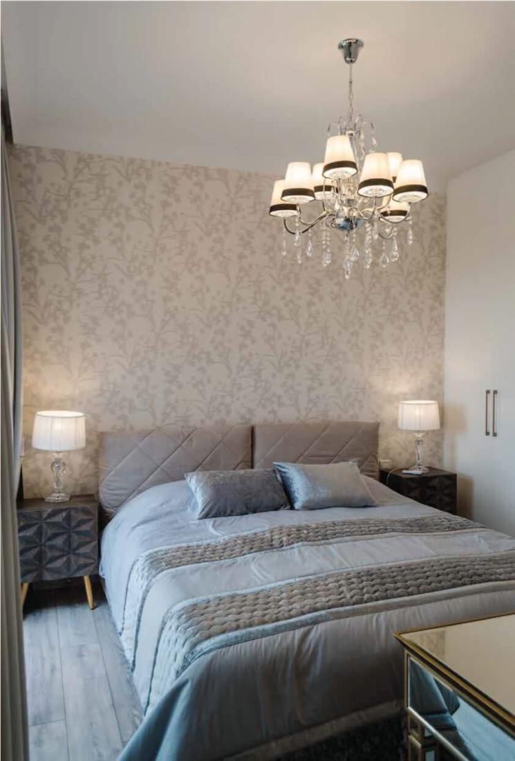 untitled-1-recovered-05-large