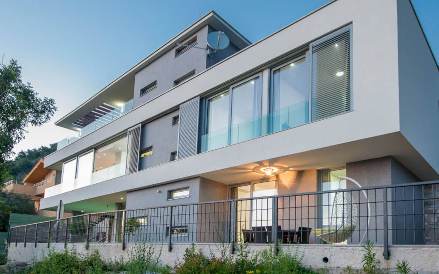 vila-for-sale-in-kotor-montenegro-48